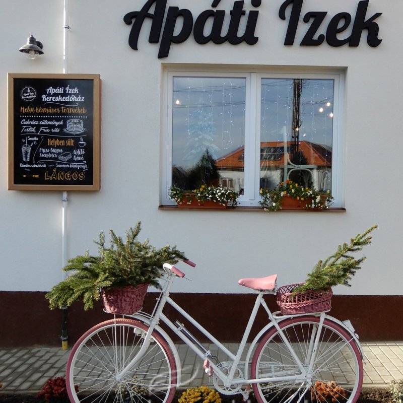 Megnyílt az Apáti Ízek Kereskedőház 54